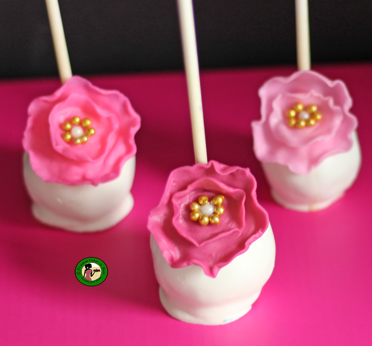 7 Tips and Tricks to make Perfect Cake Pops - Wow! Is that really ...